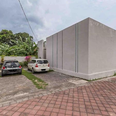 The R Villa Kaba - Incl. Motorbikes เซมินยัค ภายนอก รูปภาพ